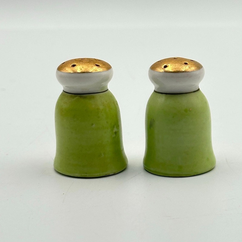 Vintage salt and pepper shakers green gold trim made in Japan
